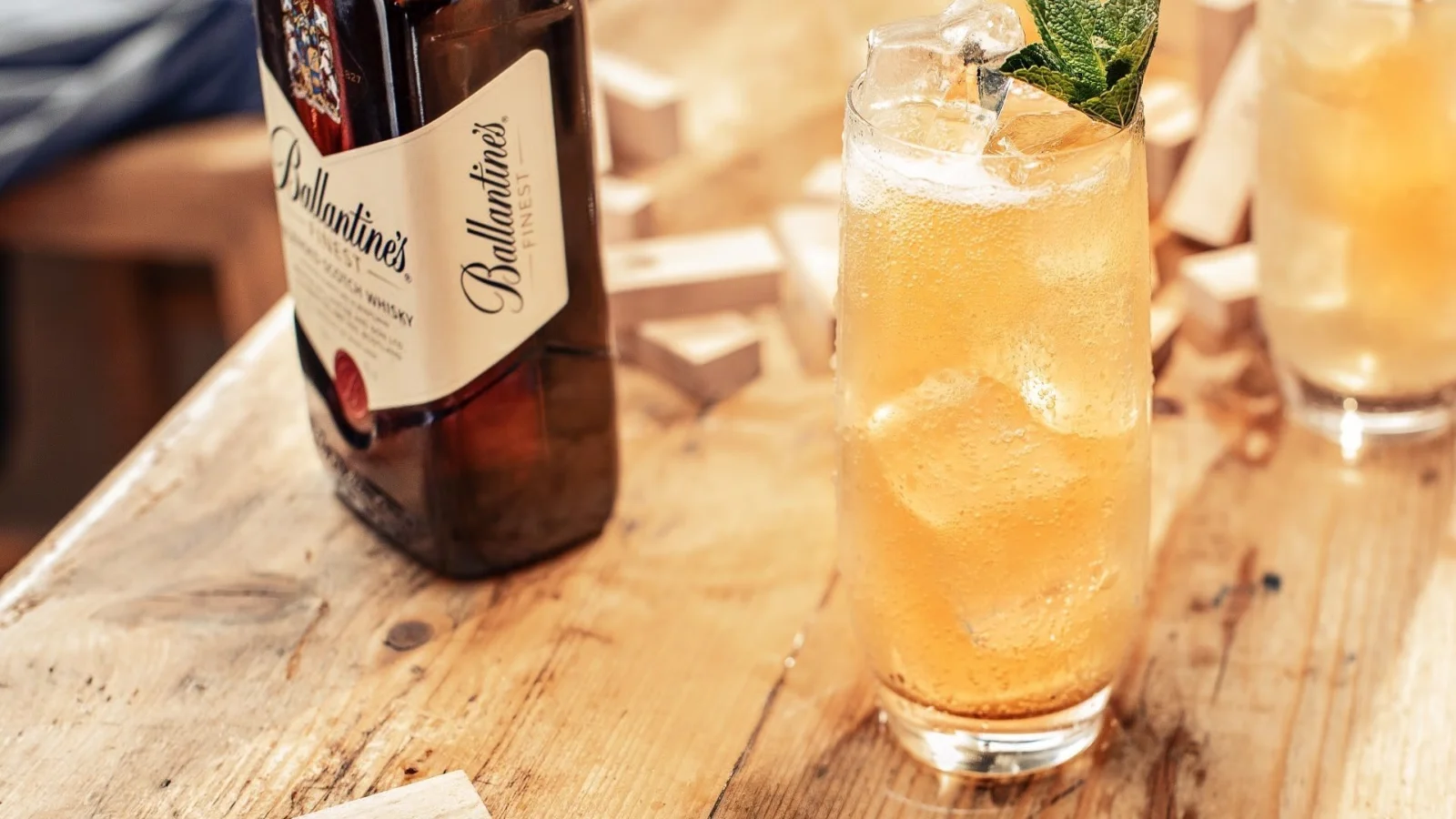 ballantines-finest-apple-pop-new-aspect-ratio-16-9